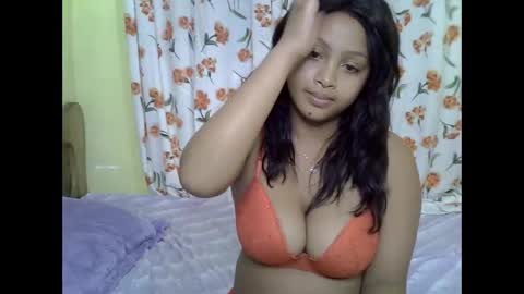 Snapshot of tessmia chatting on 05/02/26, 05:51 tessmia online show from 05/02/26, 05:51