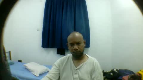 Snapshot of tested123 chatting on 10/25/25, 06:46 yours online show from 10/25/25, 06:46