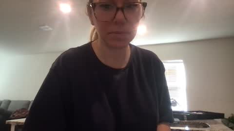 Daphne Summers online show from 11/25/25, 07:36