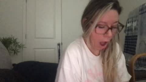 Daphne Summers online show from 12/05/25, 06:26