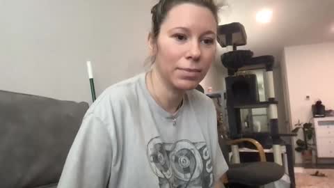 Snapshot of texas_blonde chatting on 06/09/26, 06:19 Daphne Summers online show from 06/09/26, 06:19