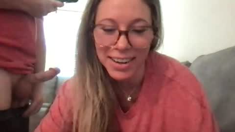 Snapshot of texas_blonde chatting on 06/17/26, 03:35 Daphne Summers online show from 06/17/26, 03:35