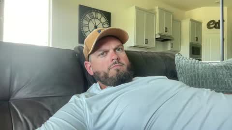 Snapshot of texaslife69 chatting on 07/04/26, 06:14 Sir Texas Country online show from 07/04/26, 06:14
