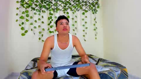 teylor_hot_21cm online show from 04/12/26, 05:23