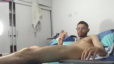 Snapshot of th_russ chatting on 02/07/26, 05:05 INSTAGRAM Th1rss online show from 02/07/26, 05:05