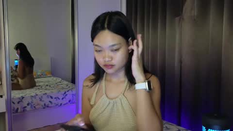 Snapshot of thailand4you chatting on 02/19/25, 01:17 AbbieThai online show from 02/19/25, 01:17