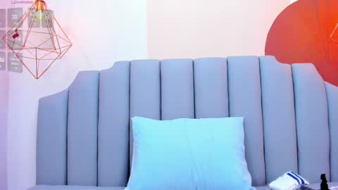 Thaily online show from 01/30/25, 01:44