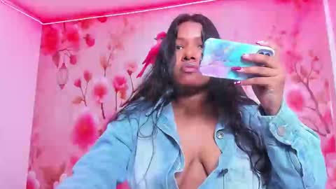 Andreina online show from 02/18/25, 01:32