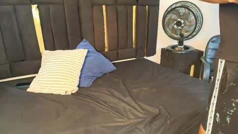 T H A I S  online show from 03/19/26, 09:30