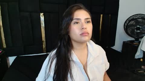 Snapshot of thaisadara24 chatting on 04/01/26, 11:57 T H A I S online show from 04/01/26, 11:57