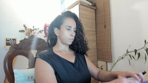 Thalia Gomex online show from 02/22/25, 04:40