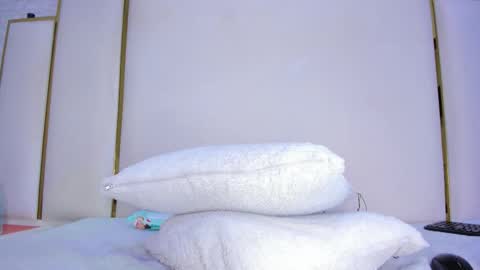 thalia888_ online show from 12/18/25, 09:21