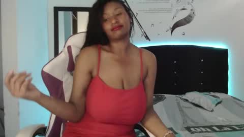Snapshot of thalia_joness chatting on 06/13/26, 01:09 Thalia online show from 06/13/26, 01:09
