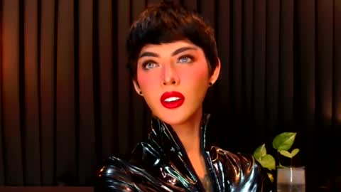 Snapshot of thalia_saint chatting on 02/01/25, 08:08 Thalia Saint online show from 02/01/25, 08:08