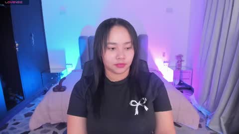 Thalia online show from 06/18/26, 04:57