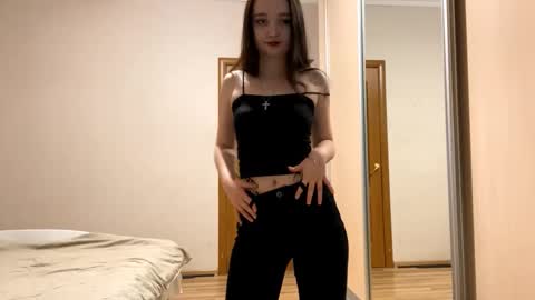 Yumi online show from 02/02/26, 05:00