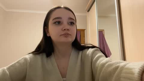 Yumi online show from 02/16/26, 03:30