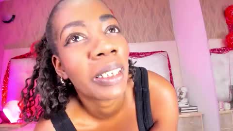 Snapshot of thaliawest chatting on 02/15/26, 12:47 ThaliaWest online show from 02/15/26, 12:47