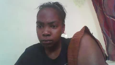 thalyra online show from 04/21/26, 02:51