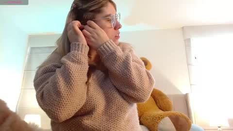   online show from 01/04/25, 08:27