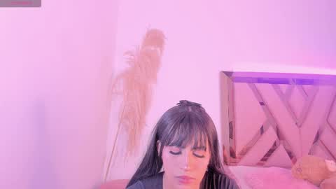 Snapshot of thamii_campanitaa chatting on 03/26/26, 05:02 thami campanita online show from 03/26/26, 05:02