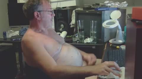 Snapshot of thang5545 chatting on 01/27/25, 01:52 thang5545 online show from 01/27/25, 01:52