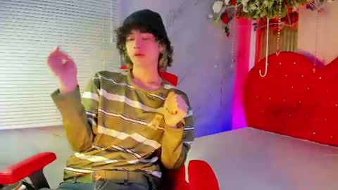 thanier_18 online show from 06/19/26, 06:45
