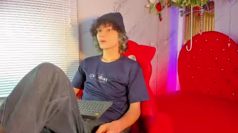 thanier_18 online show from 06/20/26, 06:33