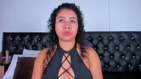 thara webstter online show from 10/15/25, 11:43