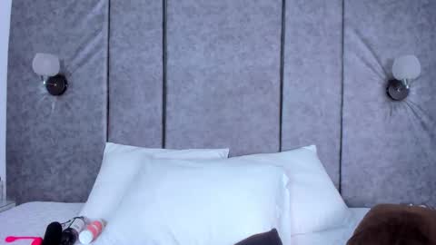 thara webstter online show from 12/15/25, 11:47