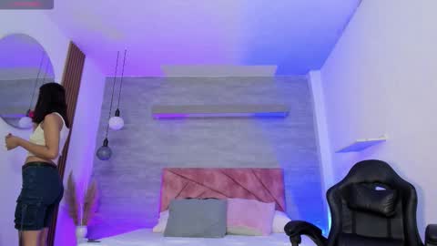 Thara Rouse online show from 11/10/25, 12:26