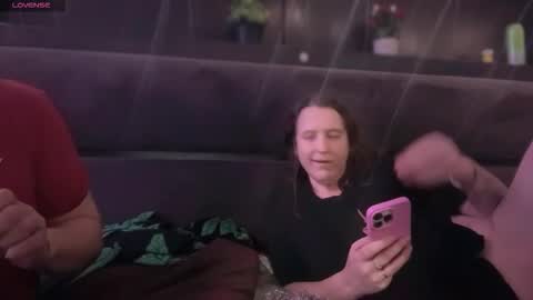 Missy and Daddy online show from 11/06/25, 03:24