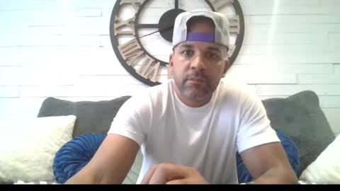 Snapshot of thatazguyaz chatting on 10/27/25, 09:41 thatazguyaz online show from 10/27/25, 09:41