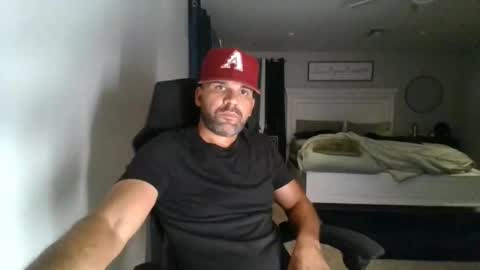 Snapshot of thatazguyaz chatting on 11/14/25, 02:43 thatazguyaz online show from 11/14/25, 02:43