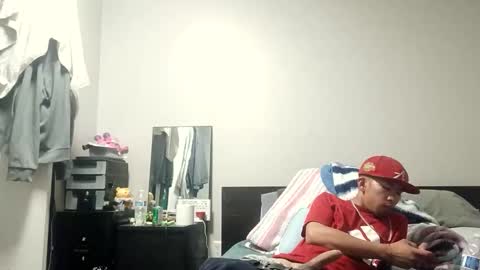 Snapshot of thataznguy303 chatting on 10/28/25, 03:21 thataznguy303 online show from 10/28/25, 03:21