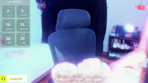   online show from 03/11/25, 06:19