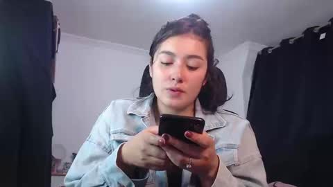   online show from 09/10/25, 03:45