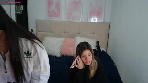 Snapshot of thatgirl2003 chatting on 01/14/26, 02:23 online show from 01/14/26, 02:23