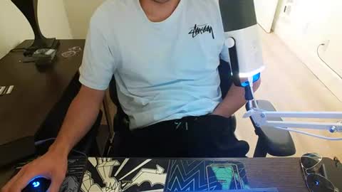 thatoneasianboy online show from 06/13/26, 03:43