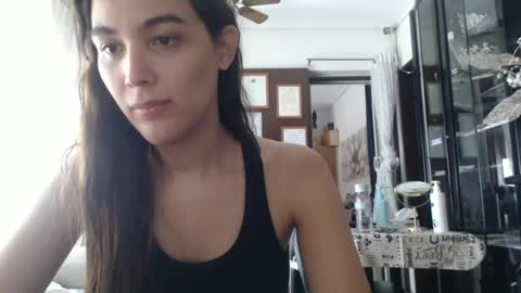 Snapshot of thayanizreal chatting on 06/17/26, 11:45 thayanizreal online show from 06/17/26, 11:45