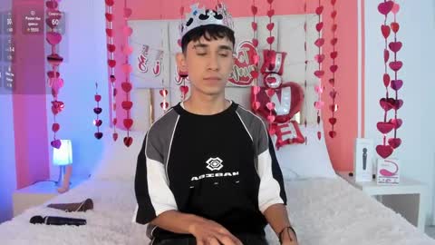 Thayler  online show from 02/07/25, 11:23