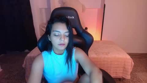 Snapshot of thays_mawakye01 chatting on 03/15/26, 03:29 Paola online show from 03/15/26, 03:29