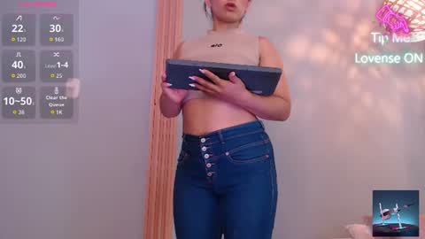 THAYSSA ROSS online show from 06/08/26, 02:50