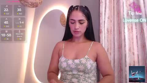 THAYSSA ROSS online show from 06/13/26, 07:23