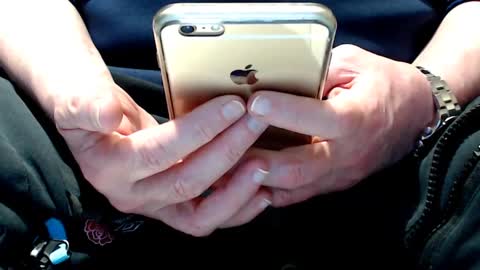 Snapshot of the1pocketrocket chatting on 01/03/25, 11:33 the1pocketrocket online show from 01/03/25, 11:33