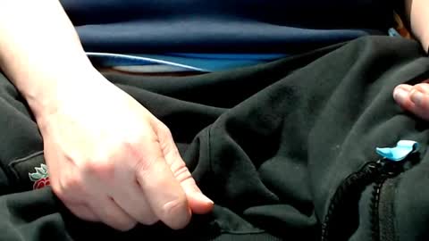 Snapshot of the1pocketrocket chatting on 01/11/25, 06:12 the1pocketrocket online show from 01/11/25, 06:12