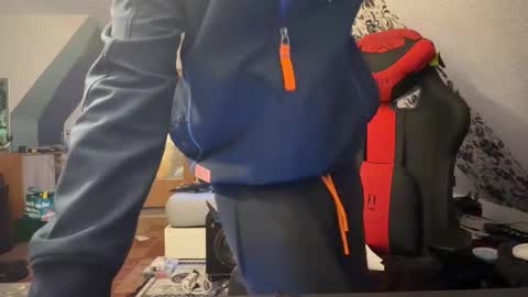 Snapshot of the420duderino chatting on 02/16/26, 06:31 the420duderino online show from 02/16/26, 06:31