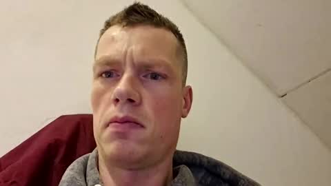 Snapshot of the___rocky200 chatting on 01/07/26, 09:28 Dennis online show from 01/07/26, 09:28