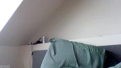 Snapshot of the___rocky200 chatting on 02/21/26, 01:56 Dennis online show from 02/21/26, 01:56