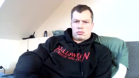 Snapshot of the___rocky200 chatting on 02/25/26, 09:08 Dennis online show from 02/25/26, 09:08